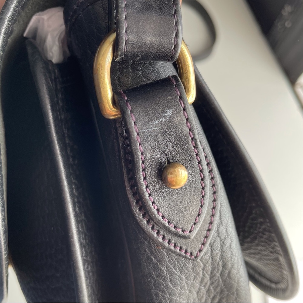 Dooney and Bourke awl black leather Saddle compartment Flap key crossbody bag - Picture 15 of 16